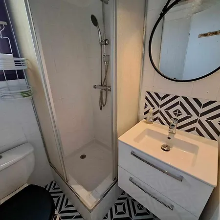 شقة Lumineux Avec Terrasse, Proche Et Commodites, Marseillan-plage - Fr-1-326-821 *